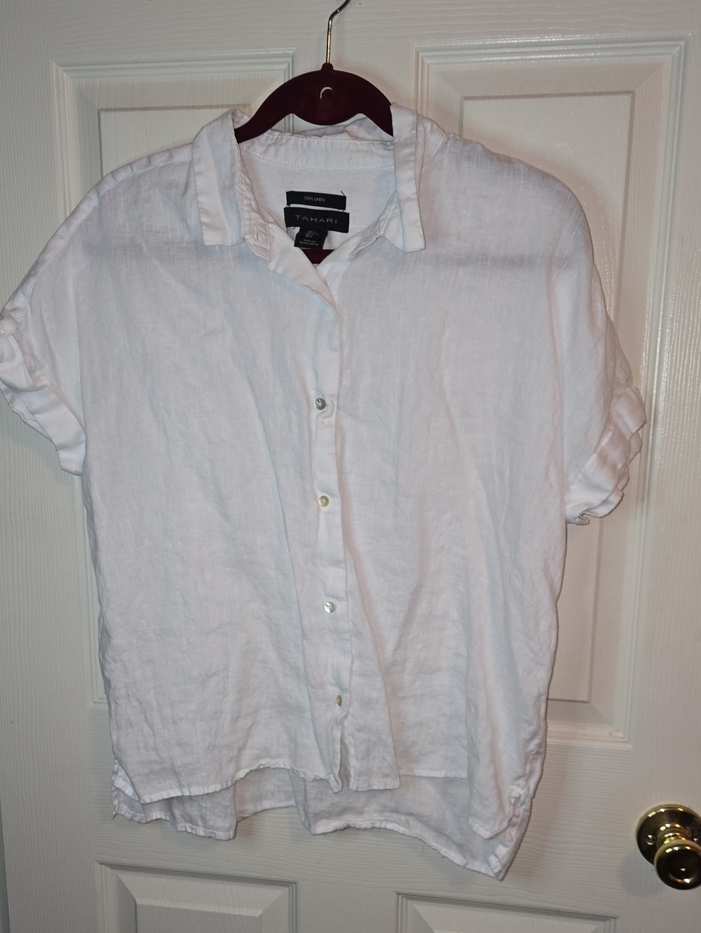 Tahari White Short-Sleeve Linen Button Front Blouse